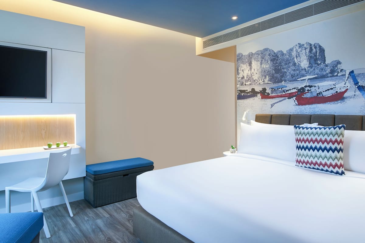 Minibar, in-room safe, desk, laptop workspace