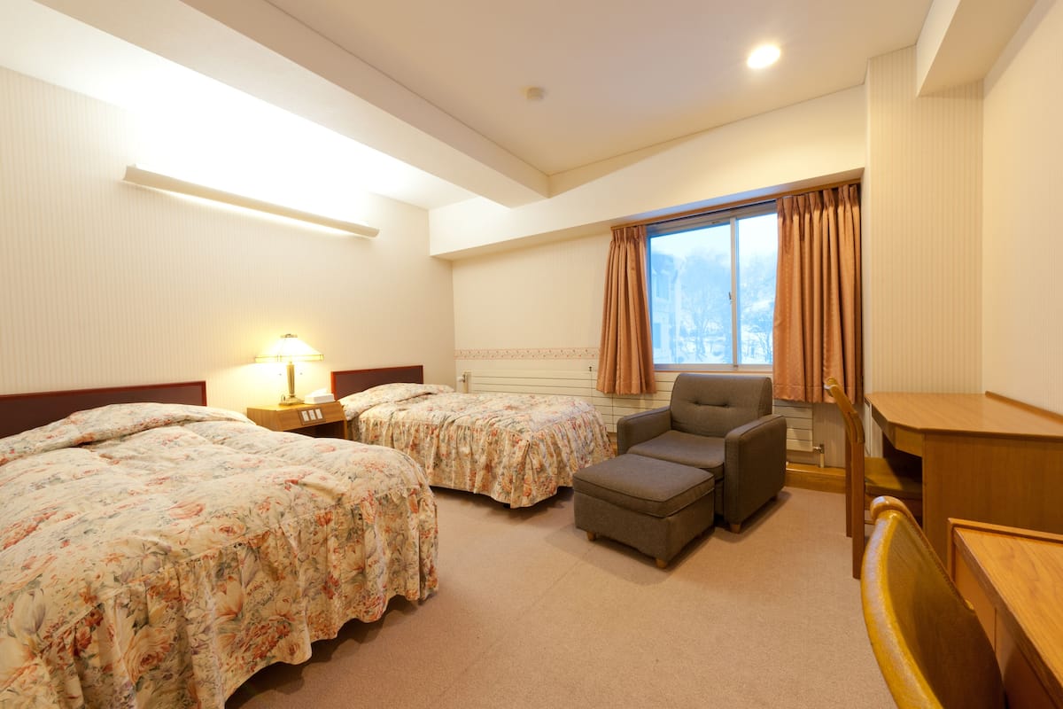 Chambre (Western Style)