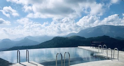 Haze and Kites Resort Munnar