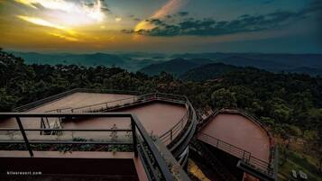 Sunset View Cottage with Jacuzzi | Terrace/patio