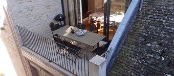 Le Chevalier, Puligny-Montrachet. Superb, 3 bdr/3bth, Village home, terrace