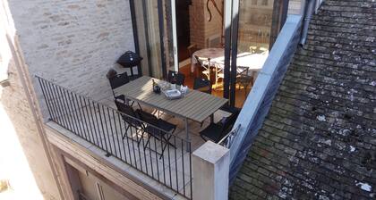 Le Chevalier, Puligny-Montrachet. Superb, 3 bdr/3bth, Village home, terrace