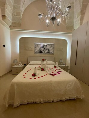 2 slaapkamers, een strijkplank/strijkijzer, gratis wifi, beddengoed