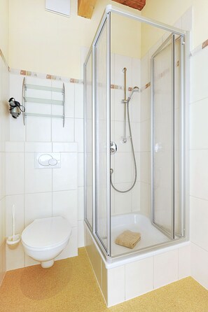 Chambre Économique, non-fumeur, vue jardin | Salle de bain
