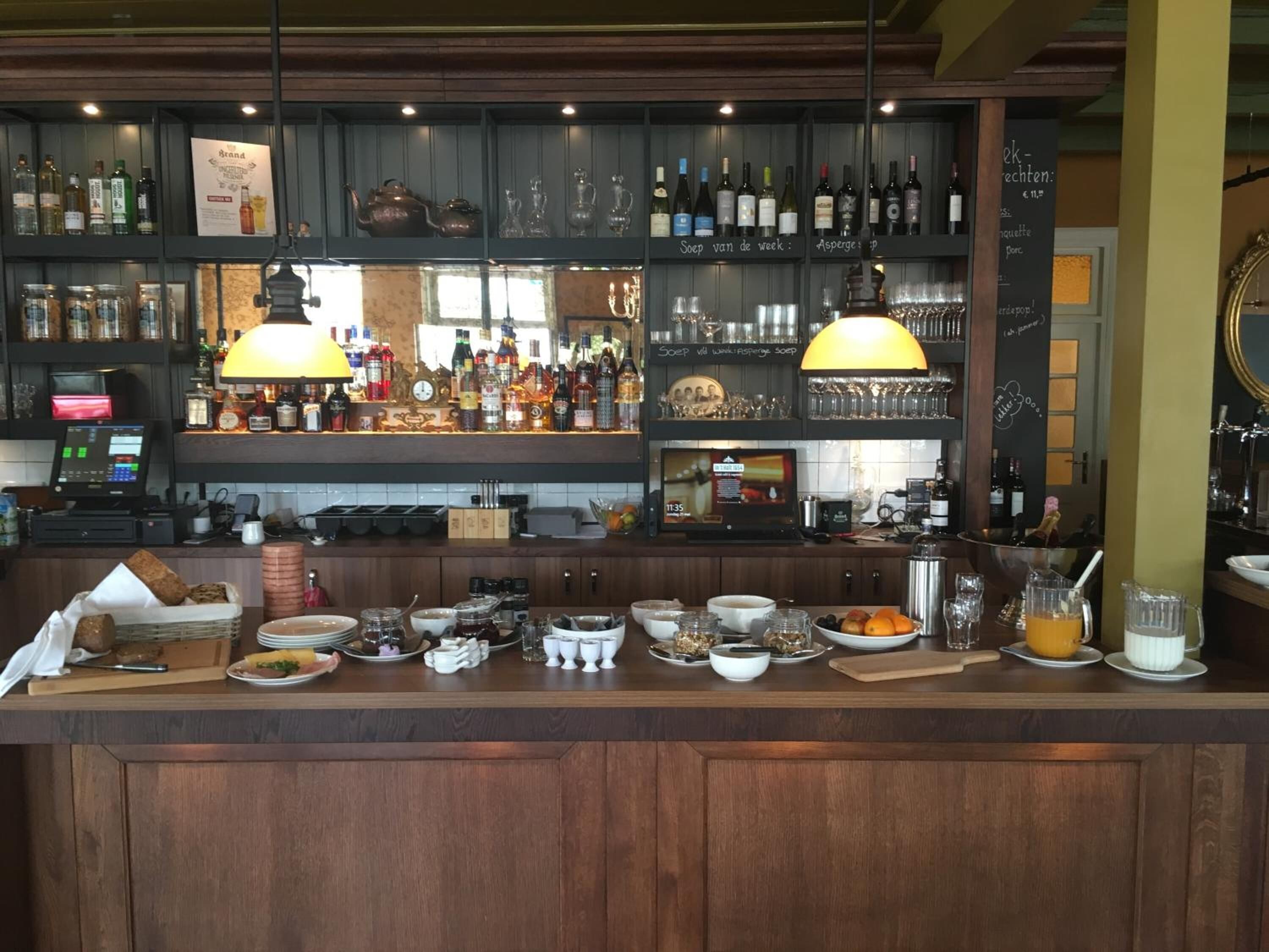 Frühstück, Mittagessen und Abendessen