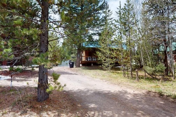 Welcome to Little Timber Inn.