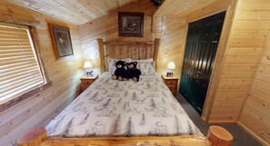 3 bedrooms, free WiFi, bed sheets - Yellowstone NP | Sleeps 8 | Fire Pit & BBQ (Island Park)