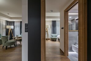 In-room safe, blackout drapes, soundproofing, iron/ironing board - Hotel Szczawnica Park Resort & Spa (Szczawnica)