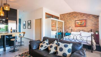 Family Apartment, 1 Bedroom, City View | 1 bedroom, in-room safe, individually decorated, individually furnished