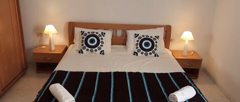 3 quartos, ferros/tábuas de passar roupa, Wi-Fi