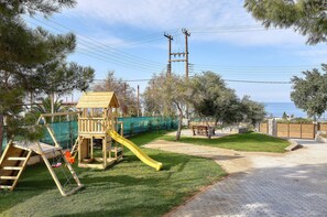 Children’s play area – outdoor - Feronia Villas (Hersonissos)