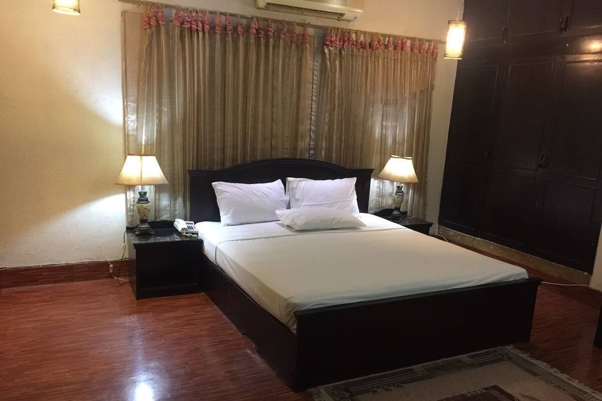 1 bedroom, memory-foam beds, minibar, in-room safe