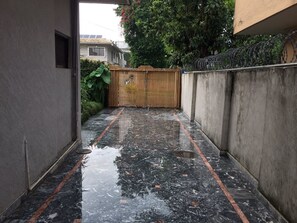 Exterior - Star House (Islamabad)