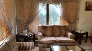 Lobby - Star House (Islamabad)