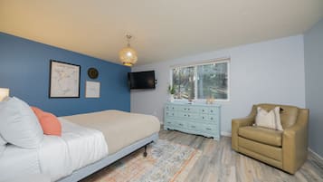 3 chambres, fer et planche à repasser, lit de bébé portatif