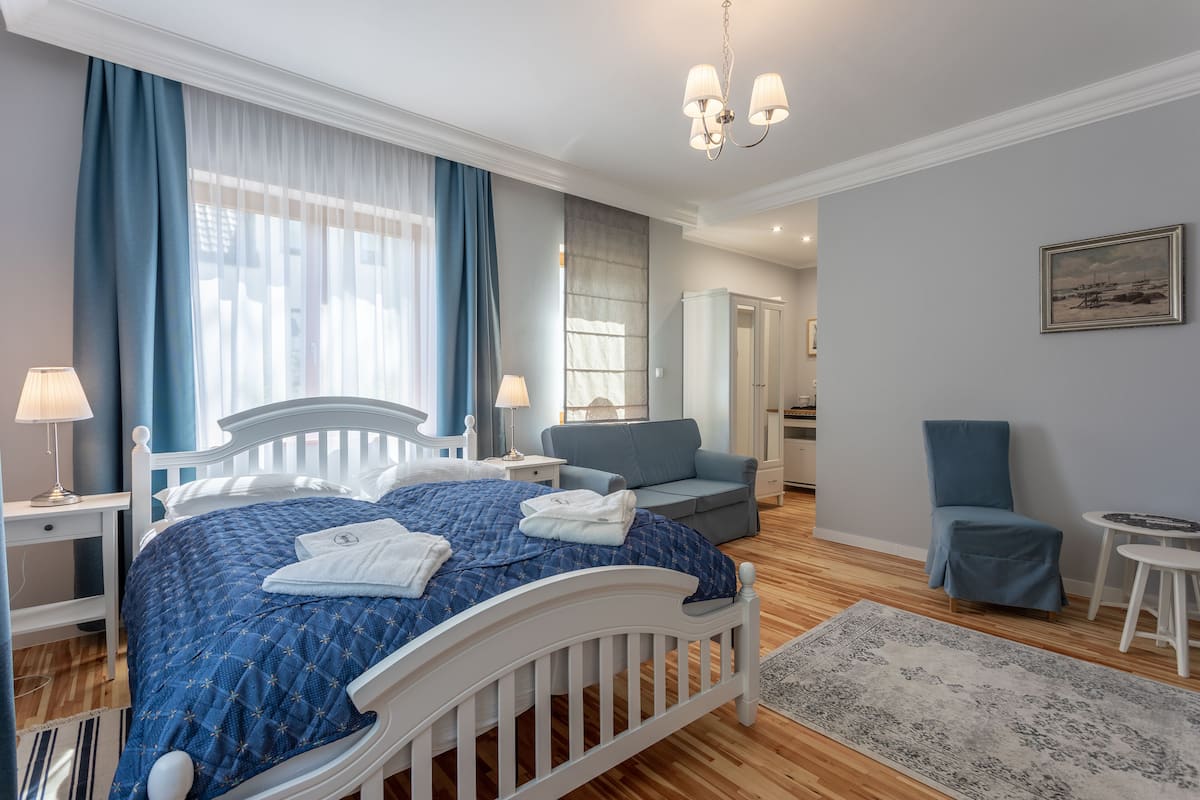 Deluxe Double Room | 1 bedroom, hypo-allergenic bedding, individually decorated