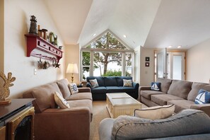 TV, fireplace, DVD player, table football