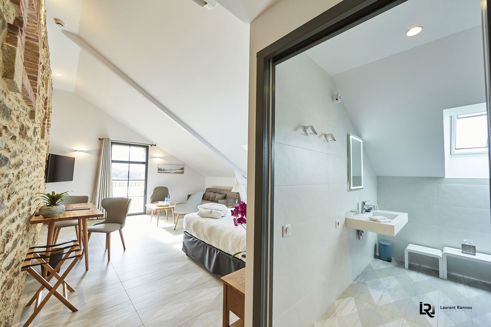 family suite | living area | flat-screen tv