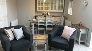 Lounge - Pretty Properties - Chesterfields (Darlington)