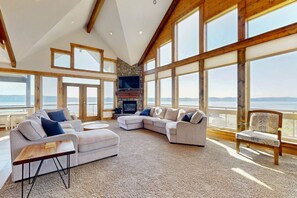 TV, fireplace, DVD player, table football