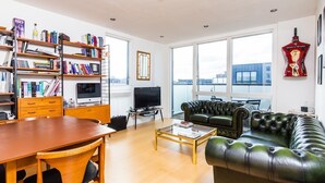 Apartment, 1 Bedroom | Living room - 1 Bed Top Floor Flat near Shoreditch (London)
