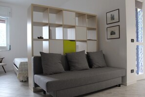 TV, books