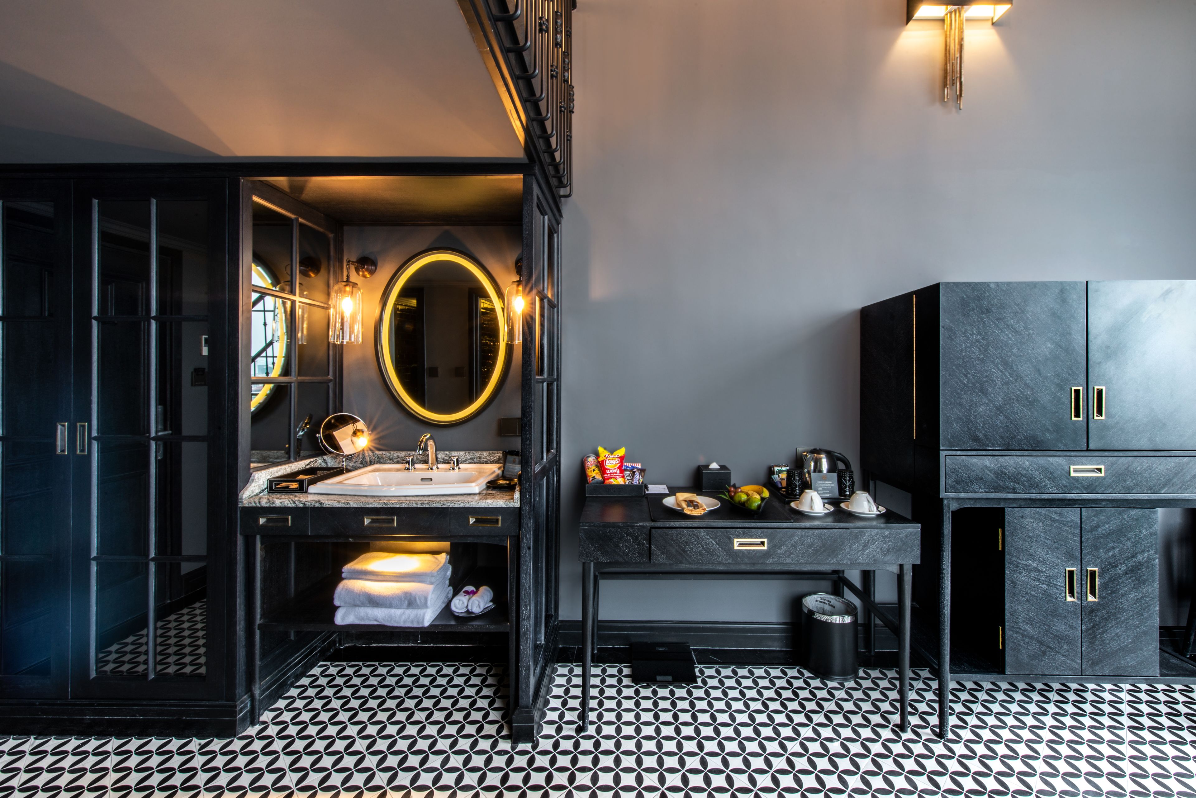 duplex suite | bathroom sink