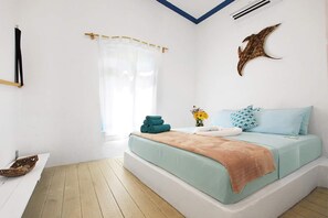 3 habitaciones, decoración personalizada y muebles diferentes