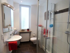 Apartment, 1 Bedroom, Terrace | Bathroom