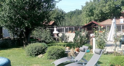 Three bedroom house with garden only 10 km from Veliko Tarnovo