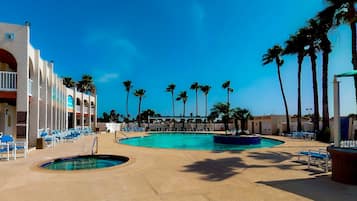 Indendørs pool, opvarmet pool