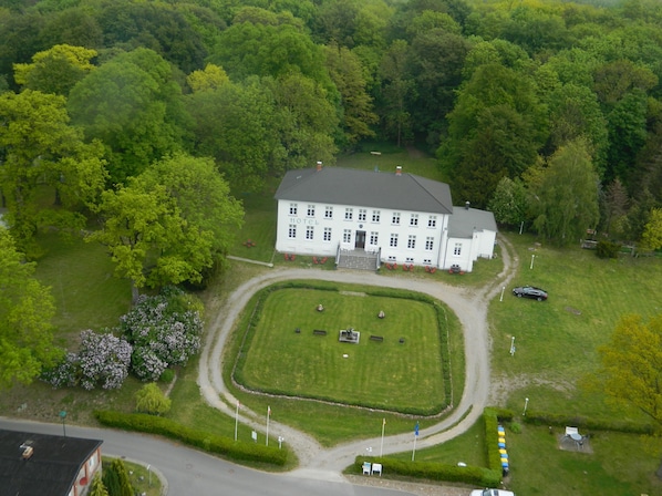 Pet-friendly - Ostsee-Gutshaus Bungalows (Am Salzhaff)