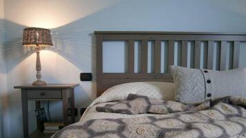 2 Schlafzimmer, Zimmersafe, Bügeleisen/Bügelbrett, Reisekinderbett