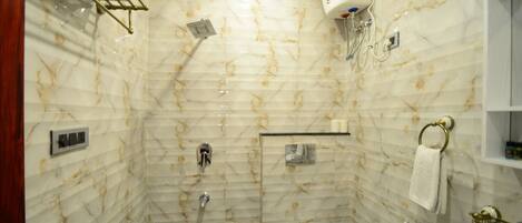 Kahden hengen deluxe-huone, 1 parisänky, tupakointi kielletty | Kylpyhuone | Suihku