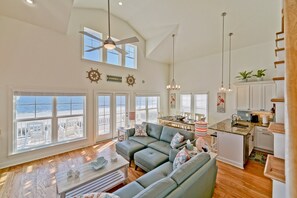 House, 4 Bedrooms | Living area