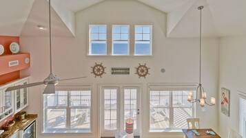 House, 4 Bedrooms | Interior