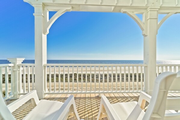 Talo, 4 makuuhuonetta | Ulkoalueet