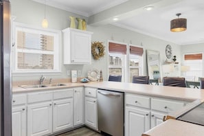 Duplex, 3 Bedrooms | Private kitchen