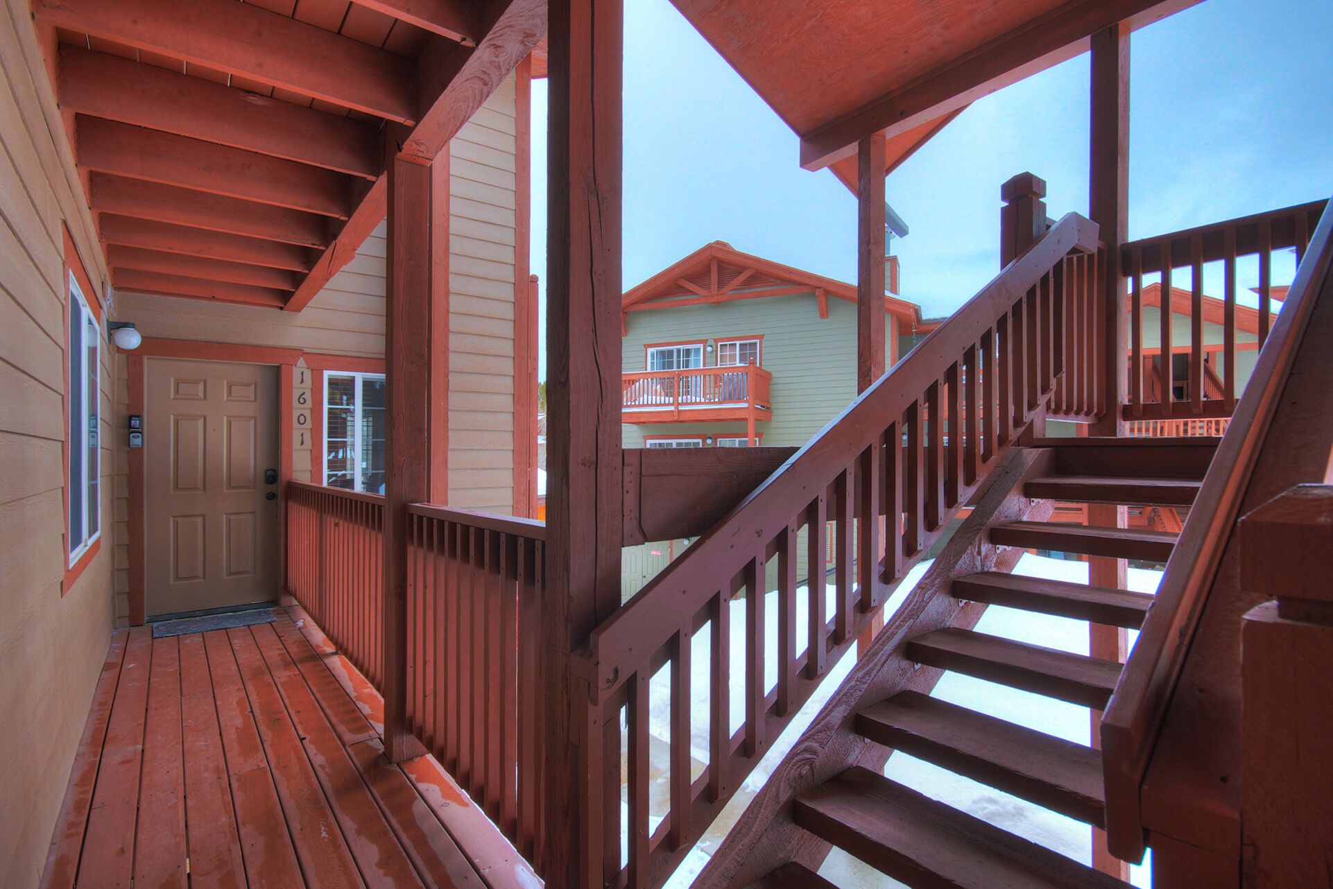 Condo, 2 Bedrooms | Staircase