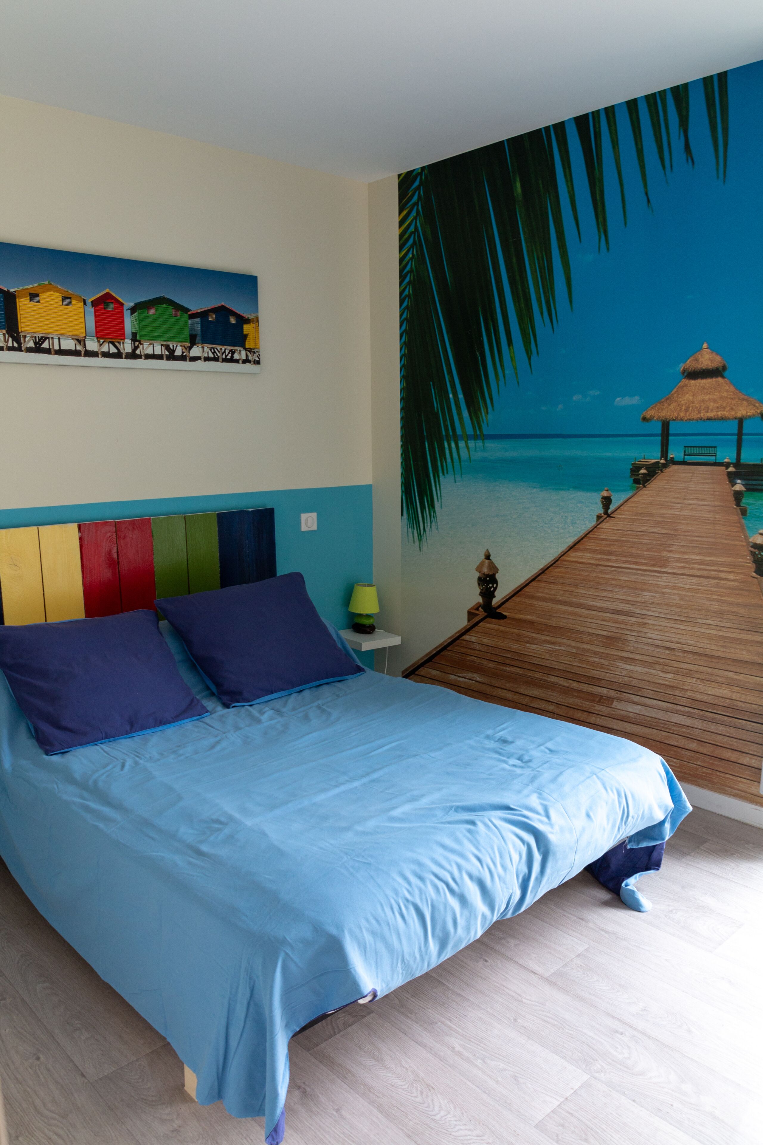 5 bedrooms, free WiFi, bed sheets