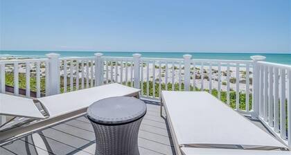 Seagrape Colony 10 3 Bedroom Home by RedAwning