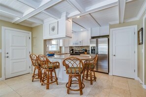 House, 2 Bedrooms | Private kitchen | Coffee/tea maker - Bg Beach Club 1c 2 Bedroom Condo by RedAwning (Boca Grande)