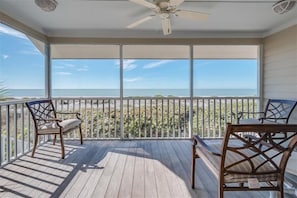 House, 3 Bedrooms | Balcony