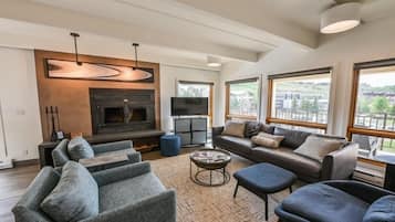 Kondominium, 3 kamar tidur | Area keluarga