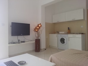 Basic Apartment, 1 Double Bed with Sofa bed, Non Smoking, Partial Sea View | Living area