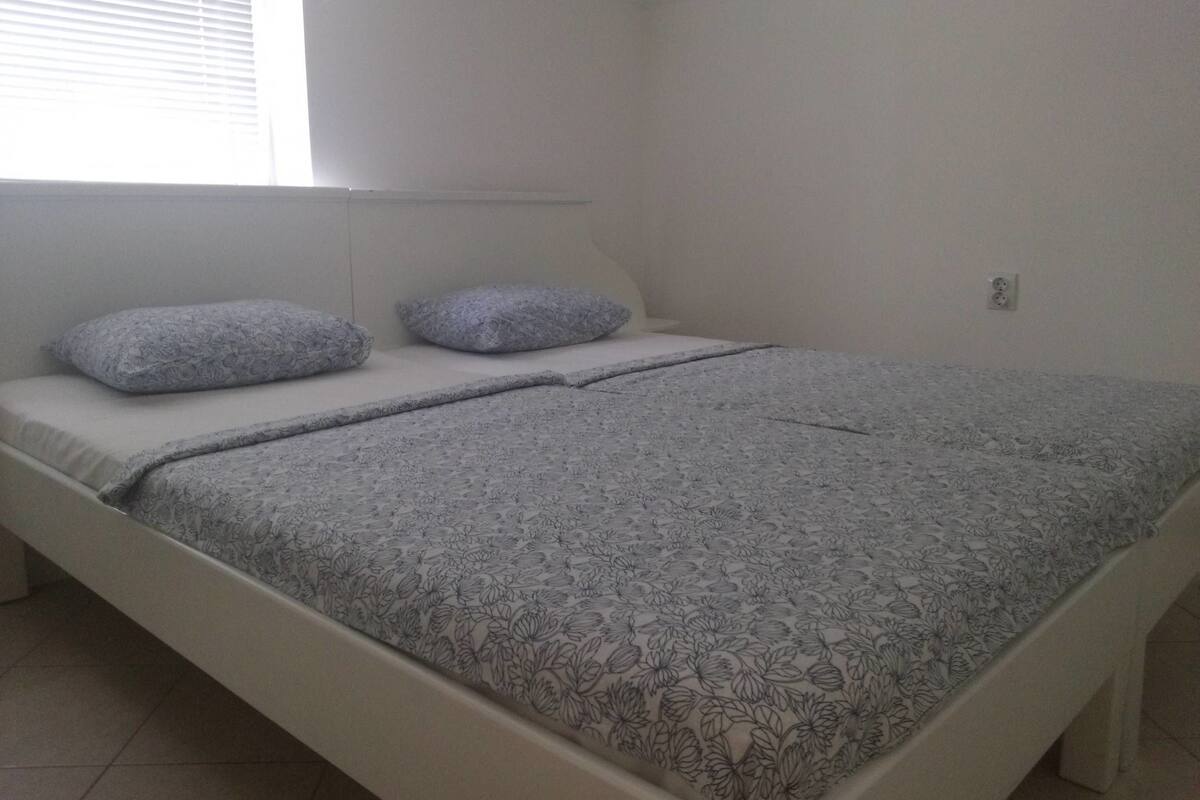 3 bedrooms, blackout curtains, iron/ironing board (on request)
