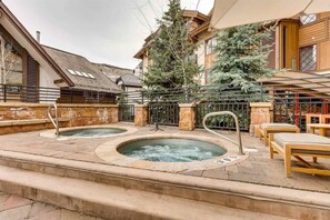 Condo, 4 Bedrooms | Property grounds - Ge Inn Plaza #109 4 Bedroom Condo by RedAwning (Vail)