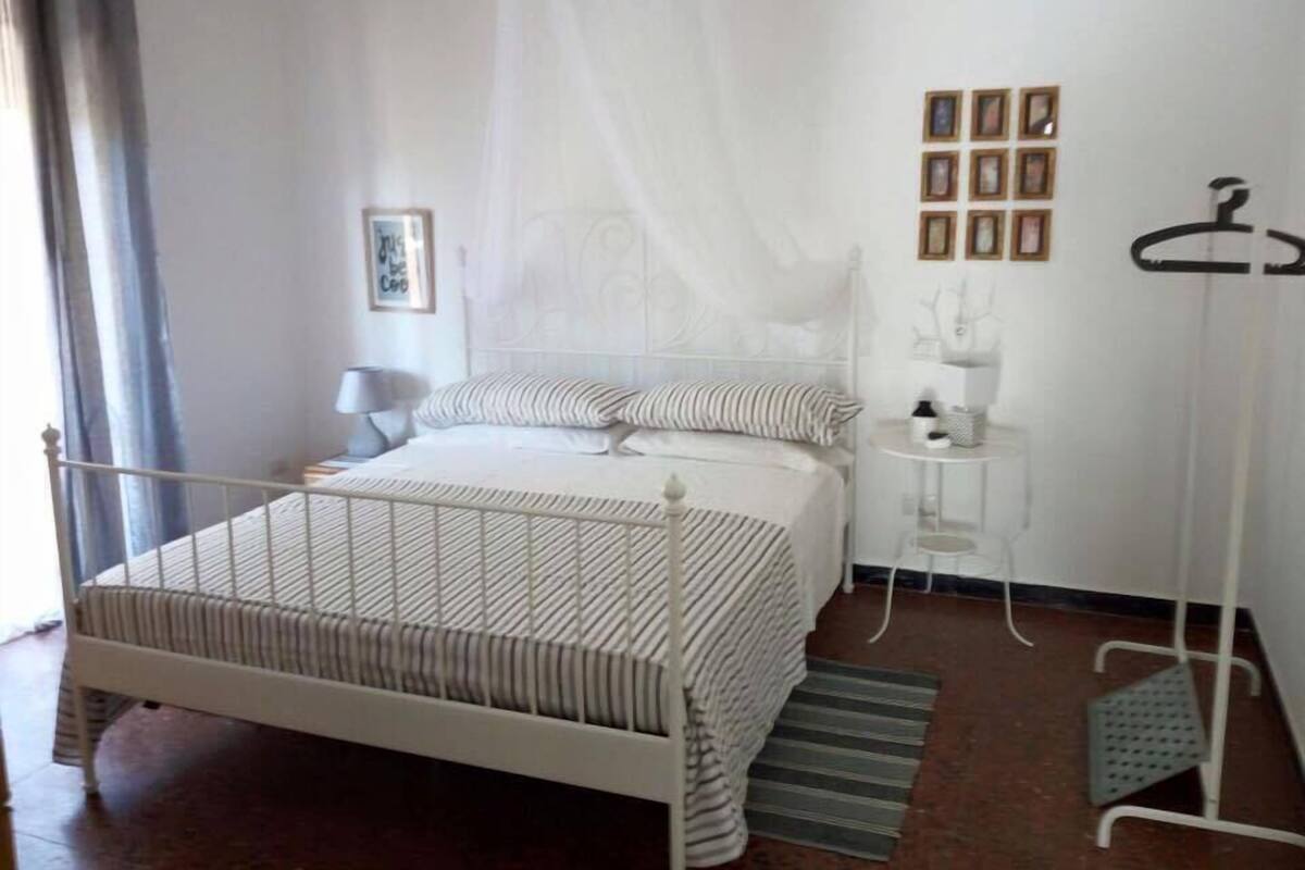 Double Room, Balcony | Iron/ironing board, free cots/infant beds, rollaway beds, free WiFi
