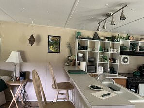 Fridge, microwave, oven, stovetop - Private Beach Access on private trail offers Seclusion, comfort and intimacy. (Port Angeles)