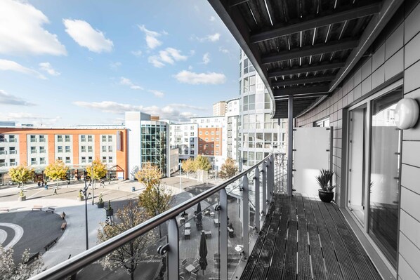 Apartment, 2 Bedrooms | Balcony view - Luxurious Gunwharf Quays Sunset Views (Portsmouth)